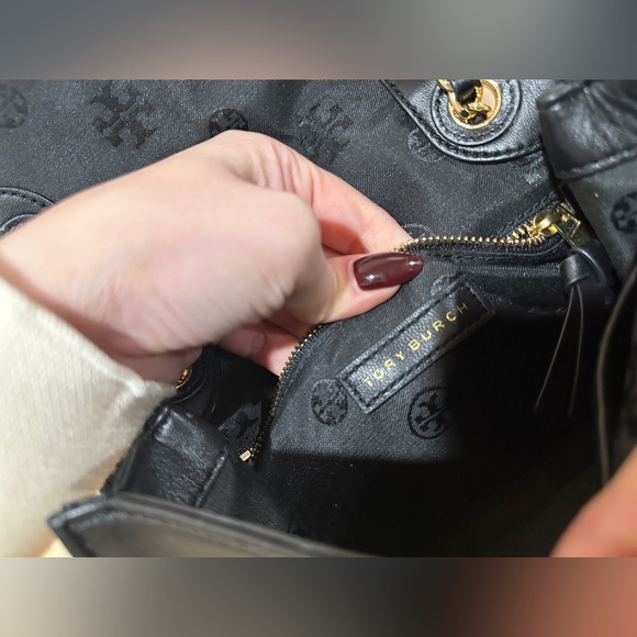 Tory Burch small classic one flap gold chain crossbody/ shoulder bag - Picture 10 of 16